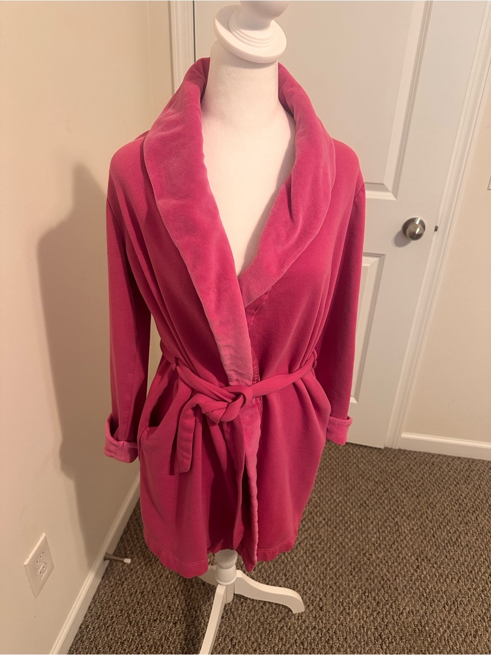 Victoria’s Secret Pink Cozy Plush Robe Size Small